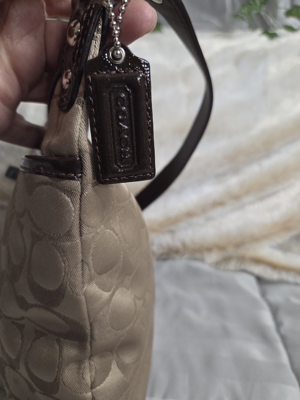 Coach Penelope Signature Hippie Crossbody Bag - Picture 3 of 15
